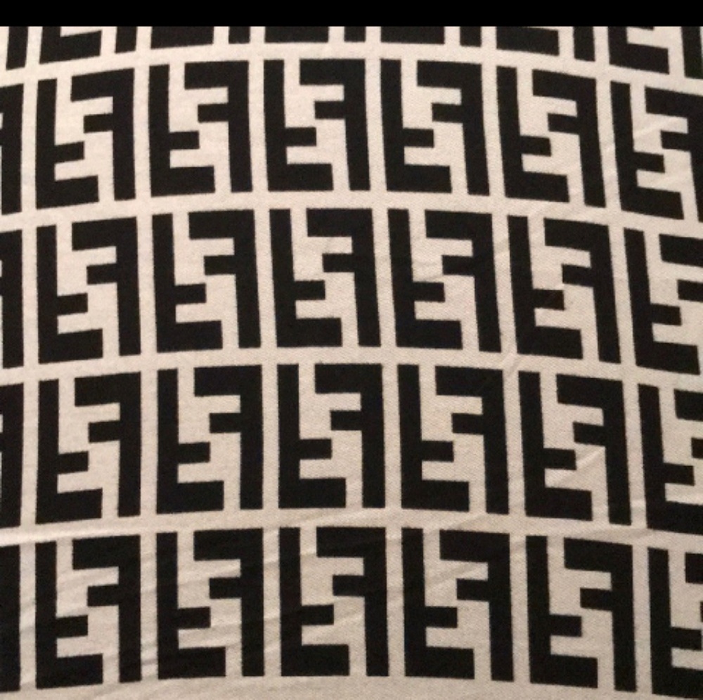 Fendi pashmina